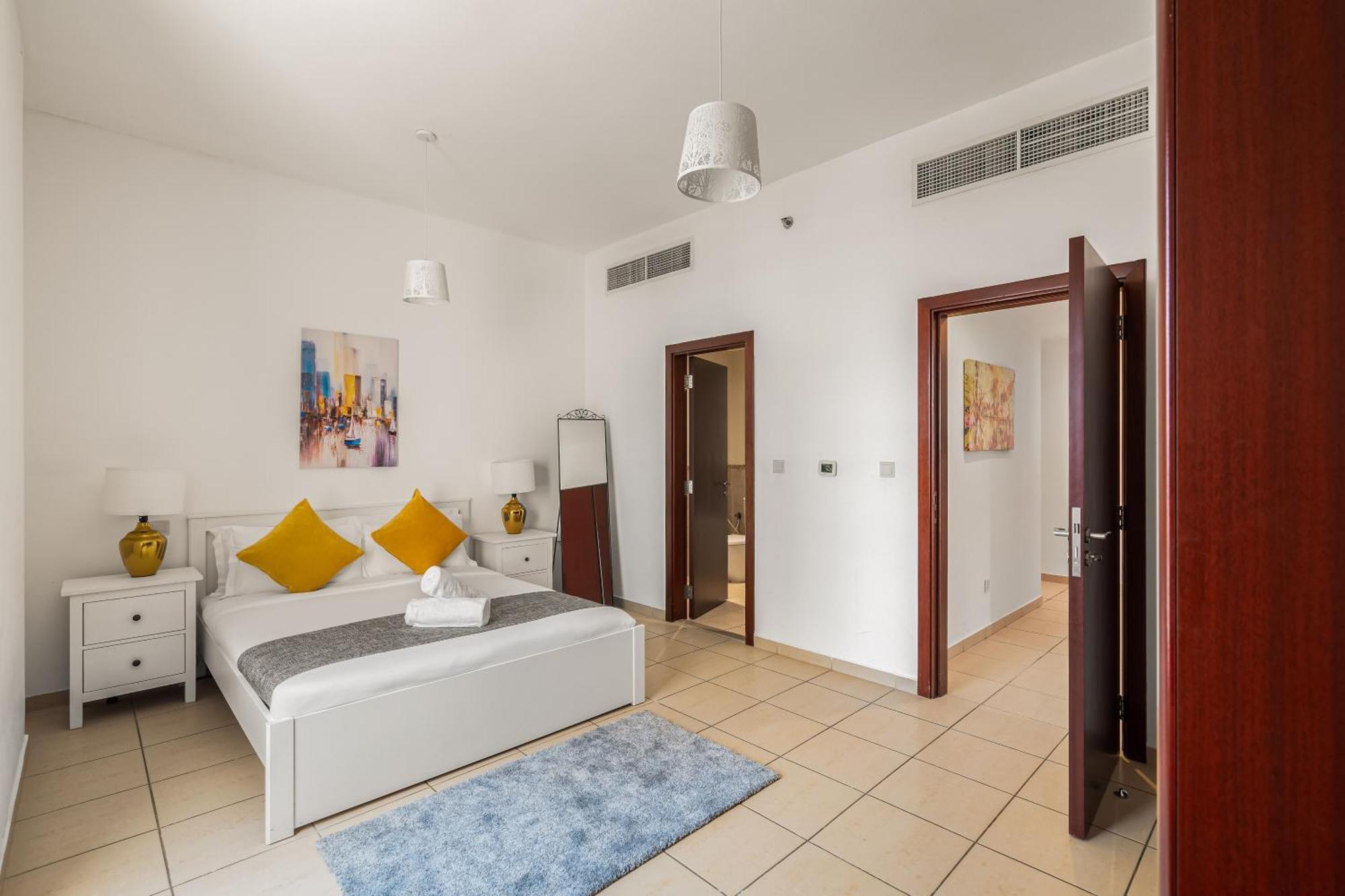 Beautiful 2Br & 4Br Apartments On Jbr Beach, Walking Distance To Bluewaters Island - By Sunkissed Holiday Homes Dubaj Kültér fotó