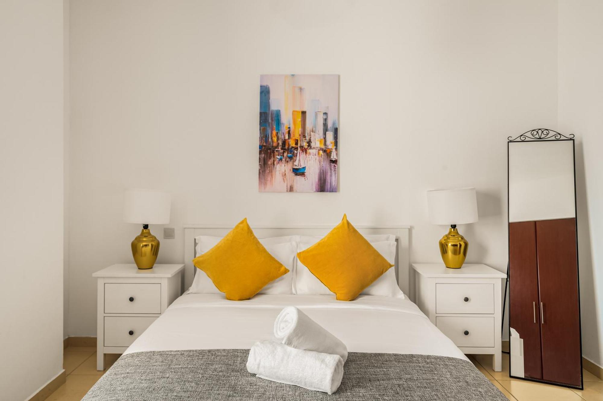 Beautiful 2Br & 4Br Apartments On Jbr Beach, Walking Distance To Bluewaters Island - By Sunkissed Holiday Homes Dubaj Kültér fotó